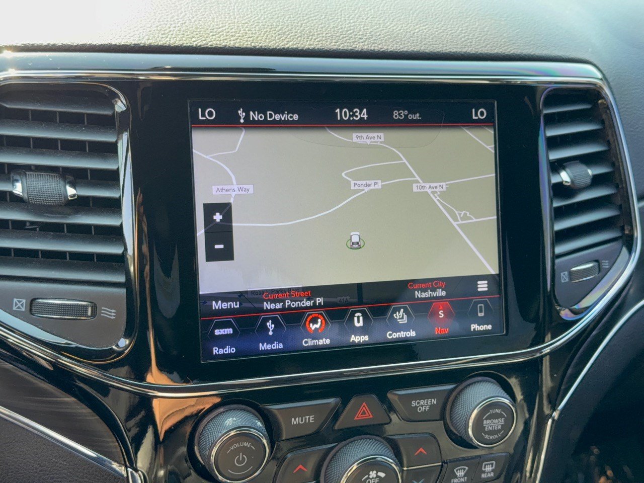 Used 2019 Jeep Grand Cherokee Limited AWD/4WD image 23