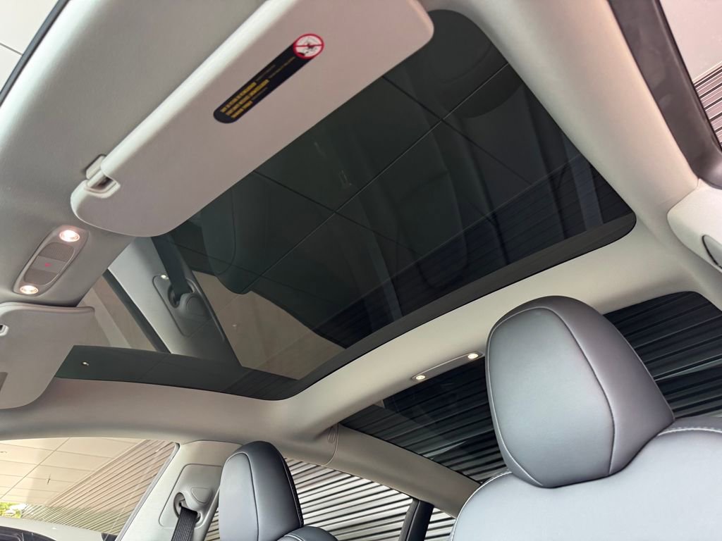 Used 2023 Tesla Model 3 Standard Range RWD image 29