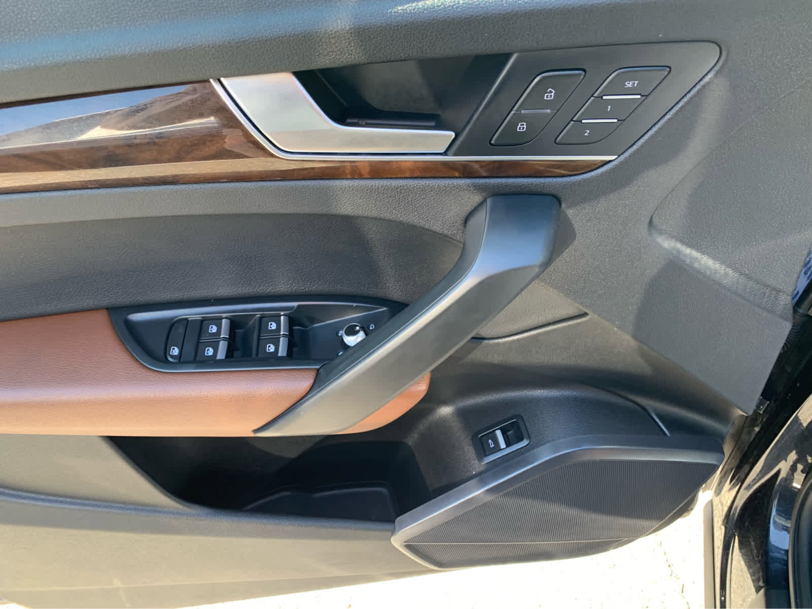 Used 2018 Audi Q5 2.0T Premium Plus w/ Premium Plus Package AWD/4WD image 12