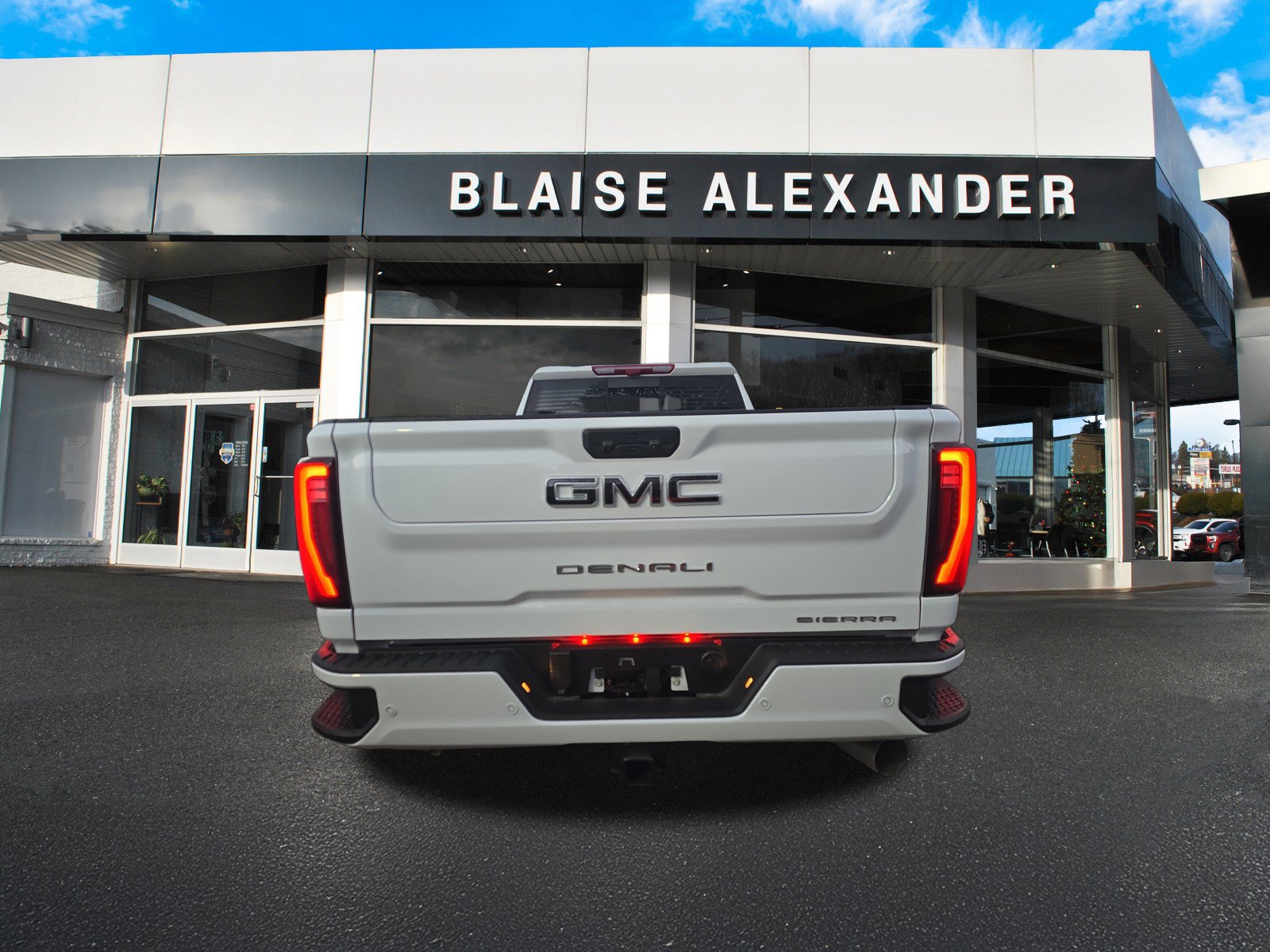 New 2026 GMC Sierra 3500 Denali Ultimate AWD/4WD image 4