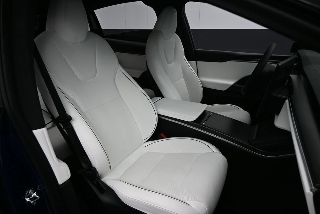 Used 2023 Tesla Model X Plaid AWD/4WD image 32