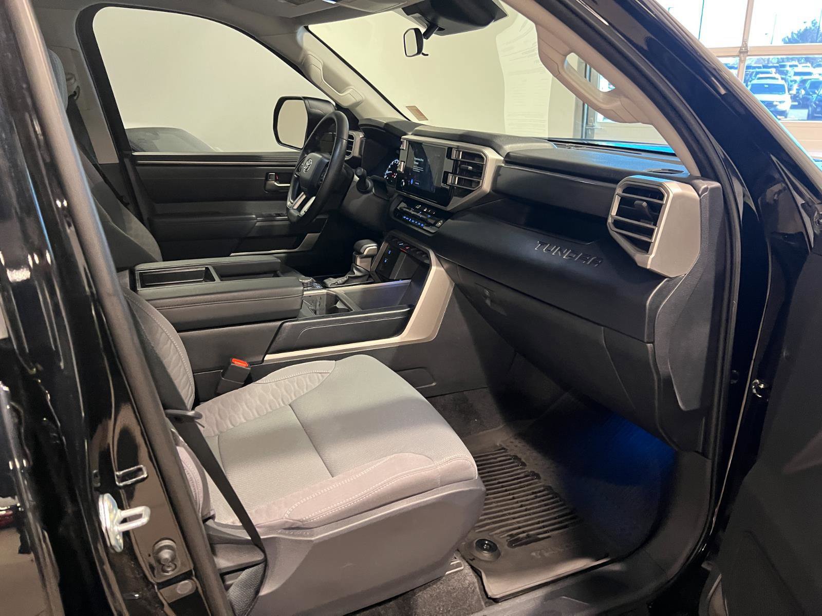 Used 2024 Toyota Tundra SR5 AWD/4WD image 33