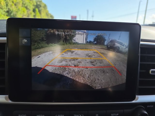 Used 2026 Hyundai Venue SEL FWD image 17