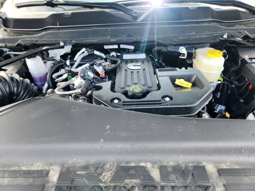 New 2026 RAM 2500 Laramie w/ Night Edition AWD/4WD image 33