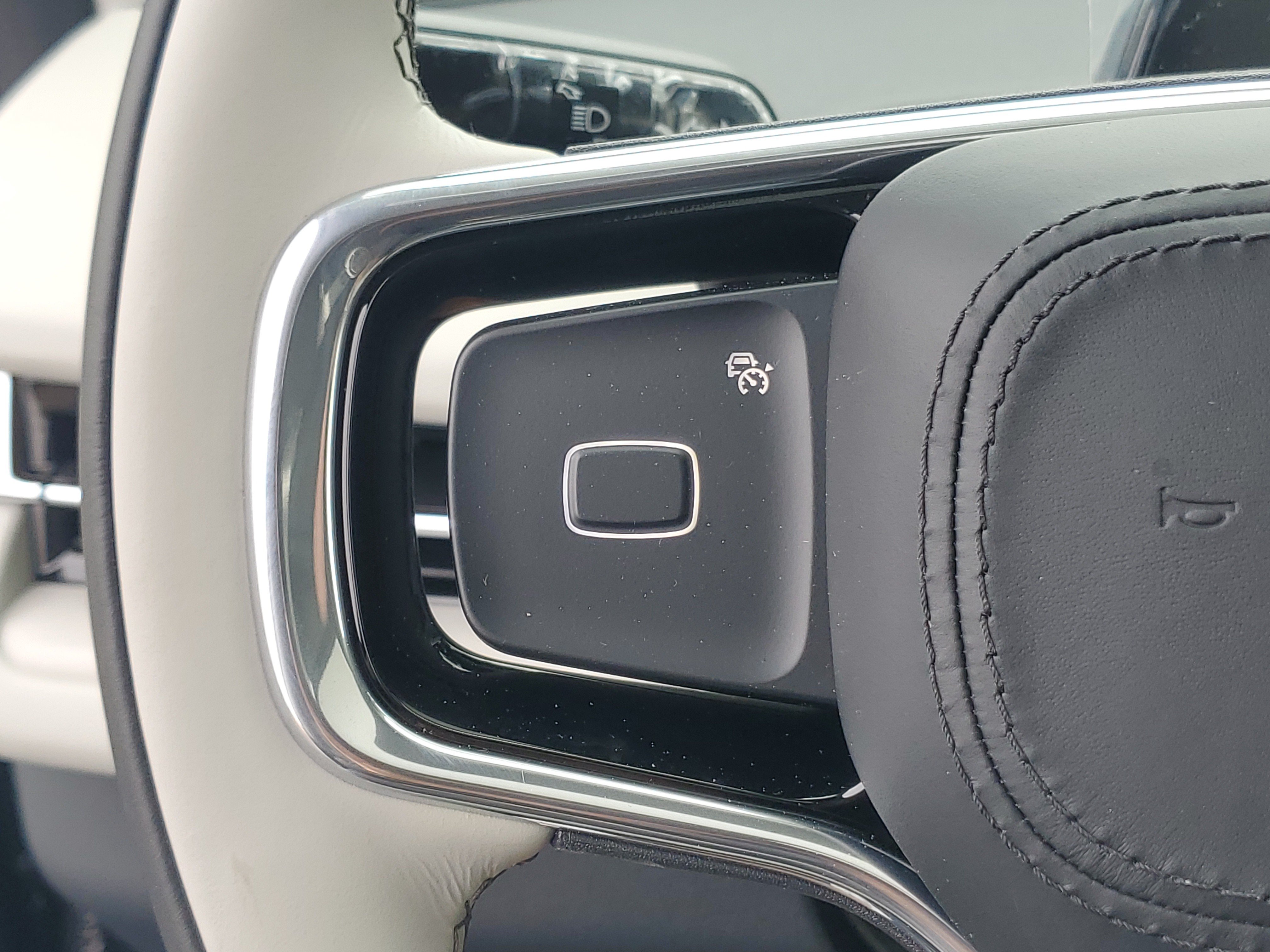 New 2026 Lincoln Navigator Reserve AWD/4WD image 17
