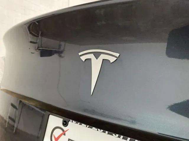 Used 2023 Tesla Model 3 Standard Range image 91
