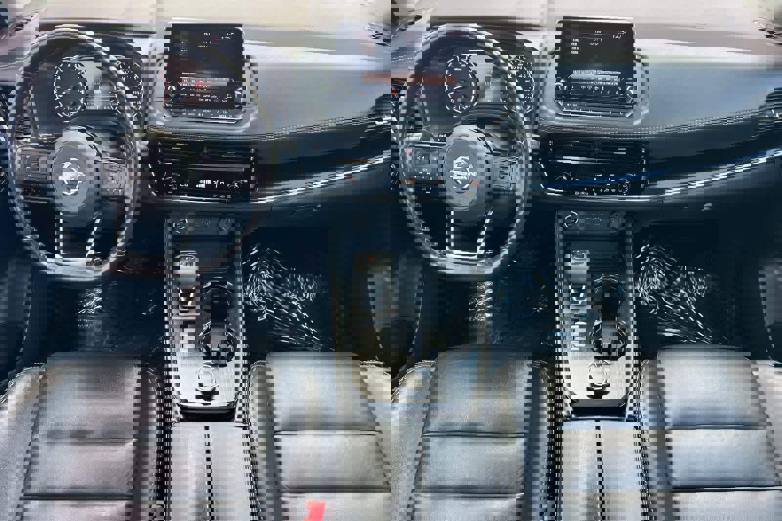 Used 2023 Nissan Rogue SL image 4