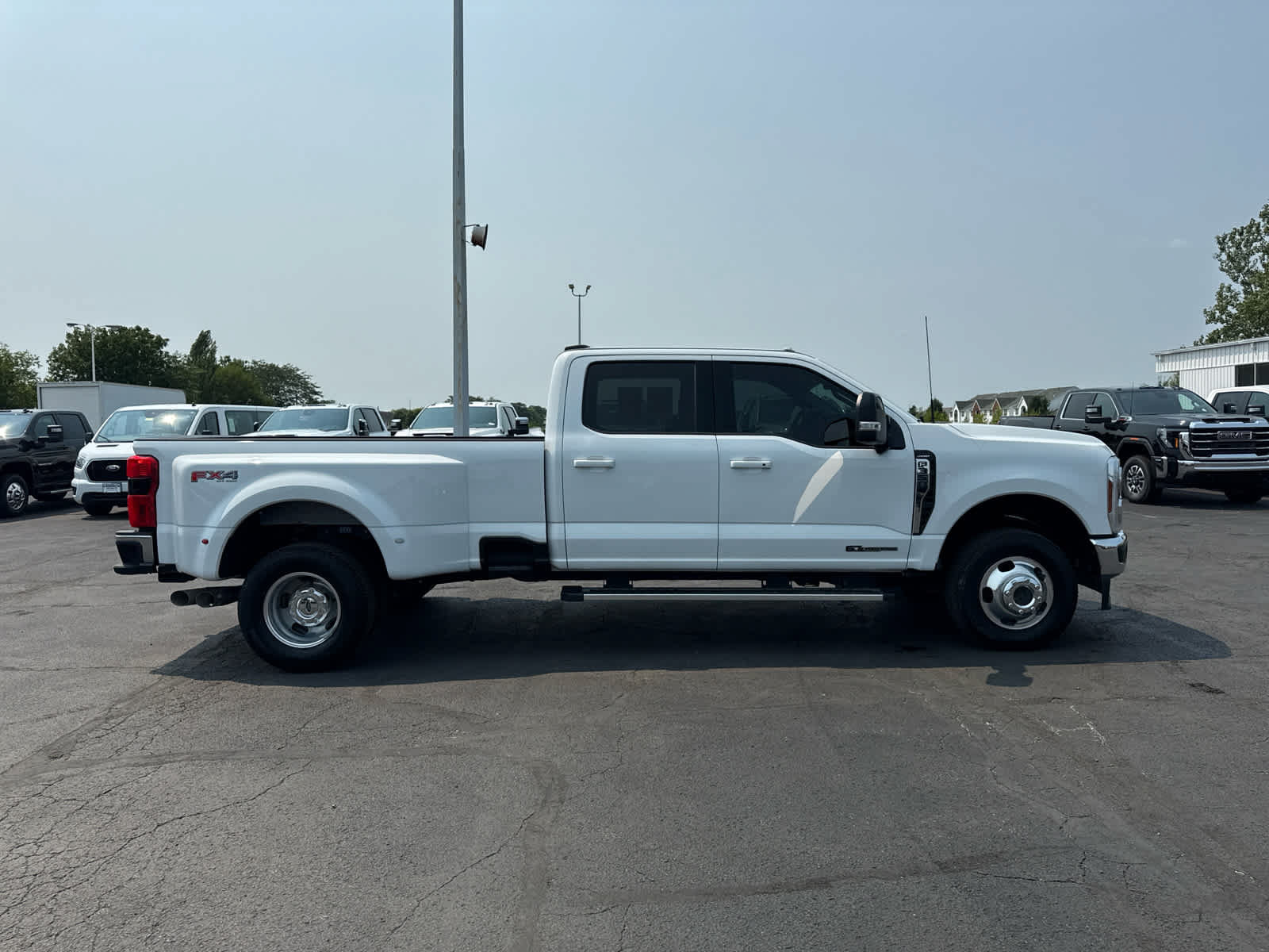 Used 2024 Ford F350 Lariat w/ FX4 Off-Road Package AWD/4WD image 6