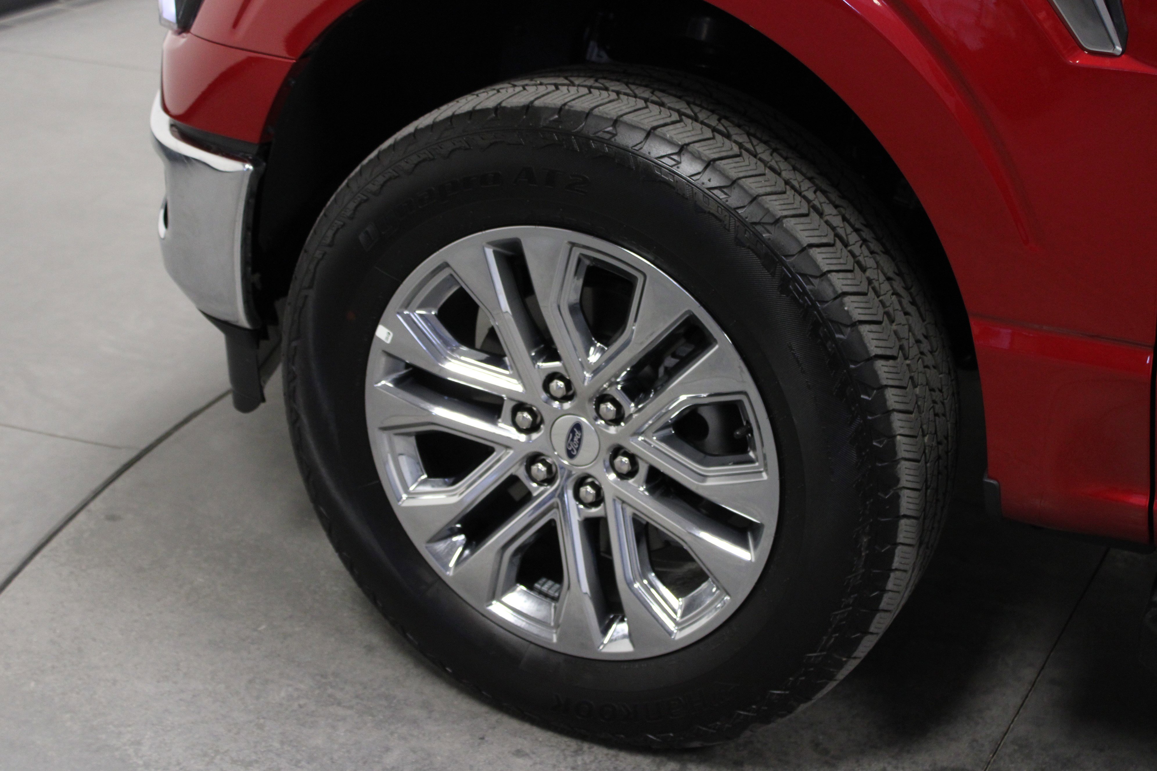 Used 2025 Ford F150 Lariat w/ Equipment Group 502A High image 10