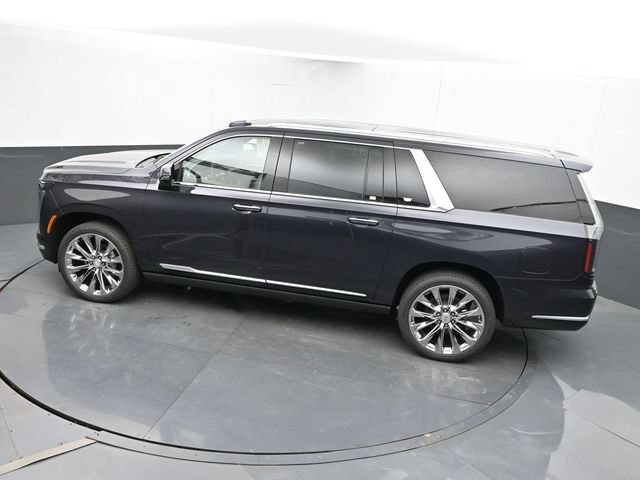 New 2026 Cadillac Escalade ESV Luxury w/ LPO, Radiant Package AWD/4WD image 38