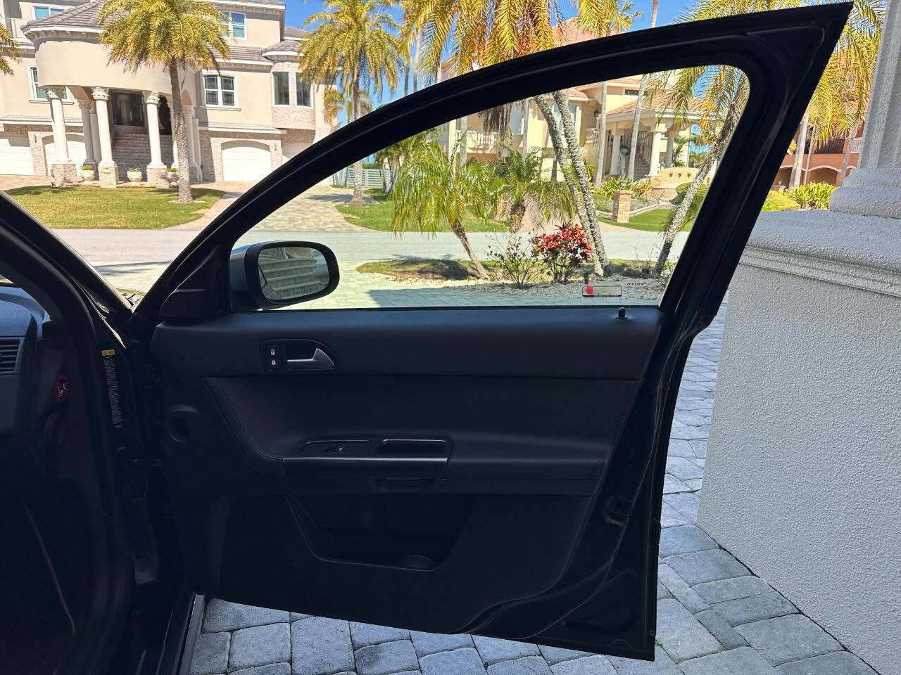 Used 2009 Volvo S40 T5 R-Design image 51