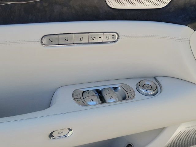 Used 2025 Genesis G90 3.5T image 22