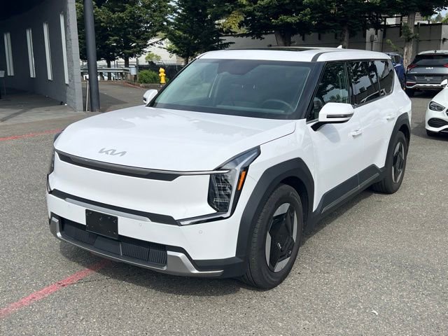 Certified 2026 Kia EV9 Light image 3