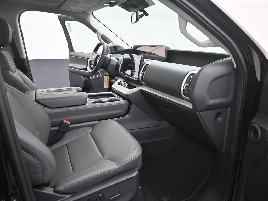 New 2025 Ford Expedition Active RWD image 26