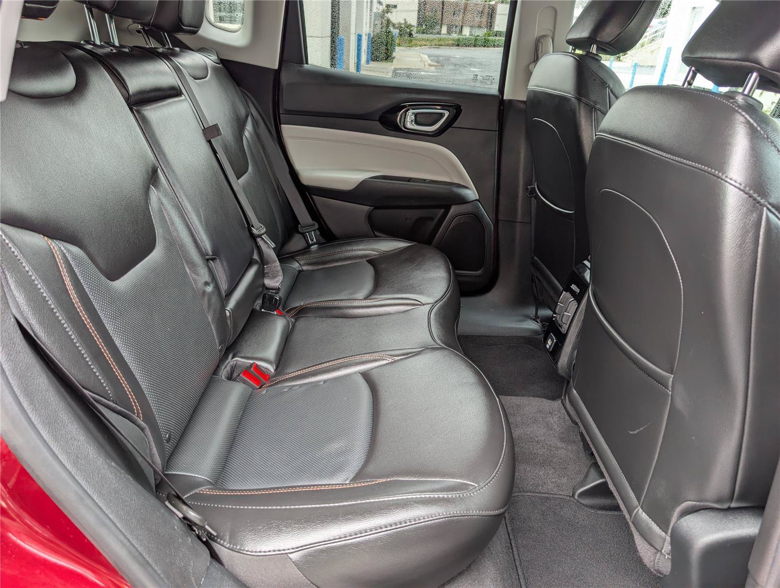 Used 2022 Jeep Compass Limited AWD/4WD image 12