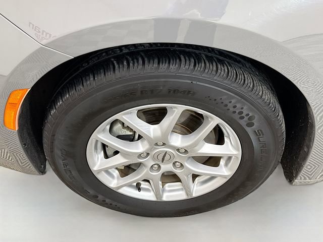 Used 2022 Chrysler Pacifica Touring-L image 31