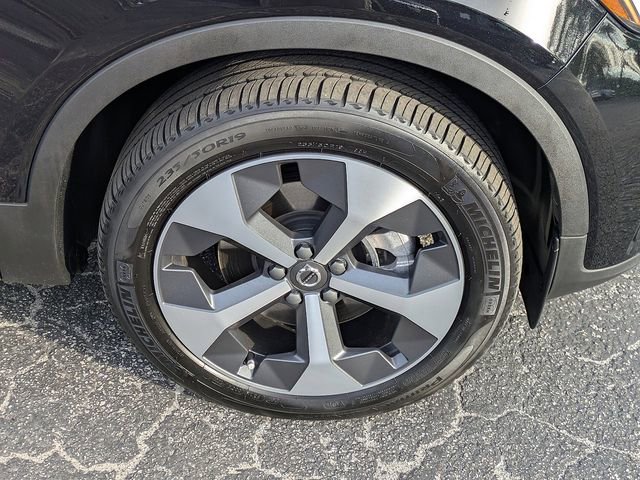 Used 2023 Volvo XC40 B5 Plus w/ Protection Package Premier image 10