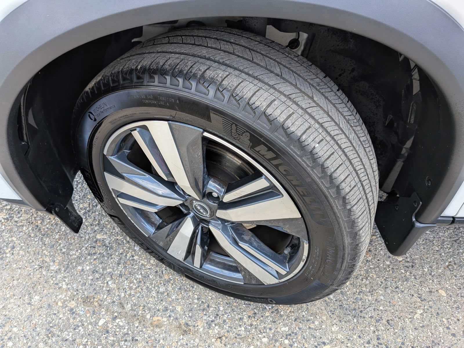 Used 2023 Nissan Rogue SL AWD/4WD image 11