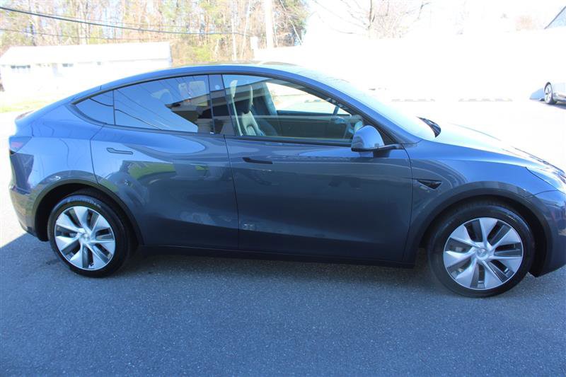Used 2023 Tesla Model Y Performance AWD/4WD image 8