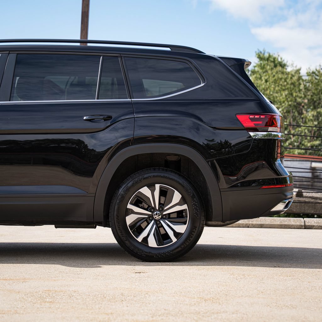 Certified 2024 Volkswagen Atlas SE FWD image 4