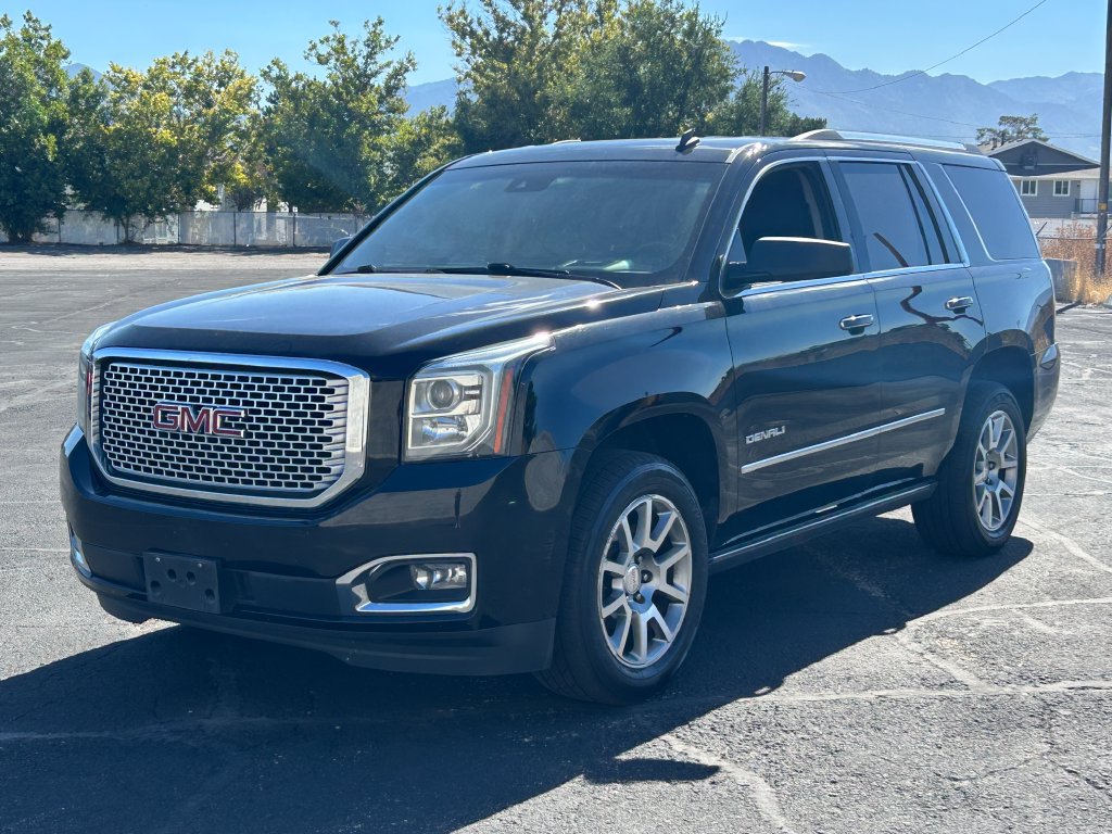 Used 2015 GMC Yukon Denali w/ Touring Package AWD/4WD image 7