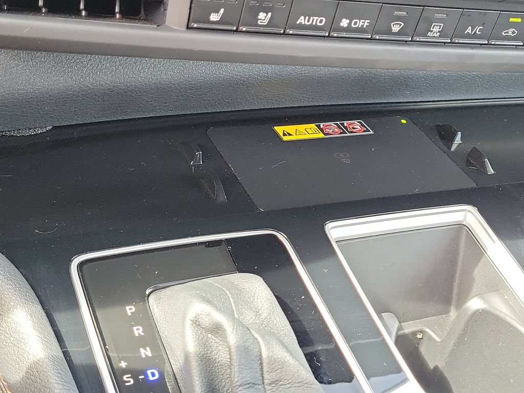 Certified 2026 Toyota Sienna Platinum AWD/4WD image 17