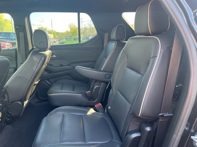 Used 2023 Chevrolet Traverse Premier image 21