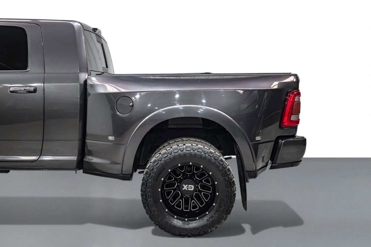 Used 2020 RAM 3500 Laramie image 11