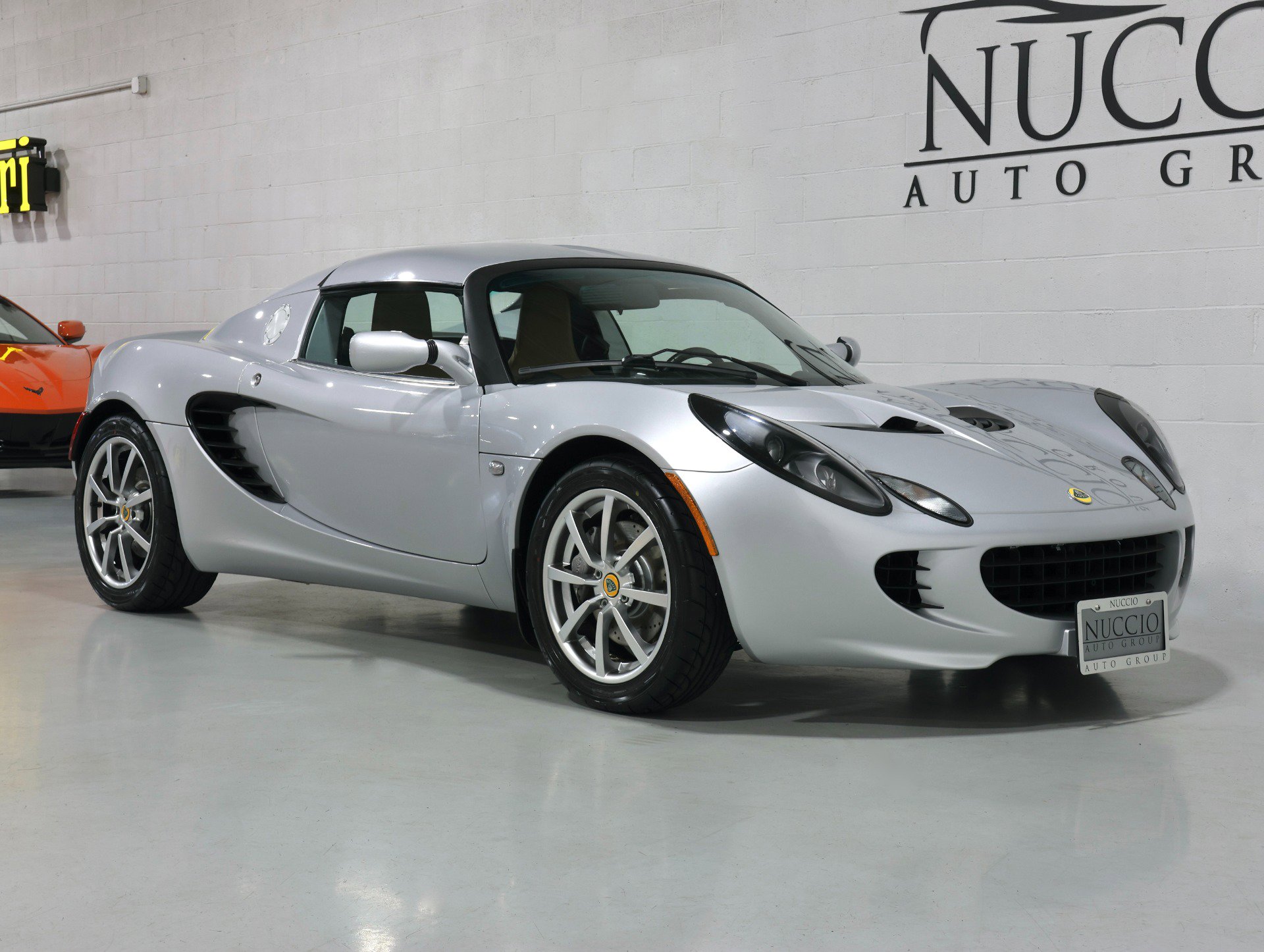 Used 2005 Lotus Elise image 24