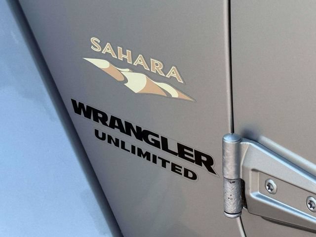 Used 2015 Jeep Wrangler Unlimited Sahara w/ Trailer Tow Group AWD/4WD image 11