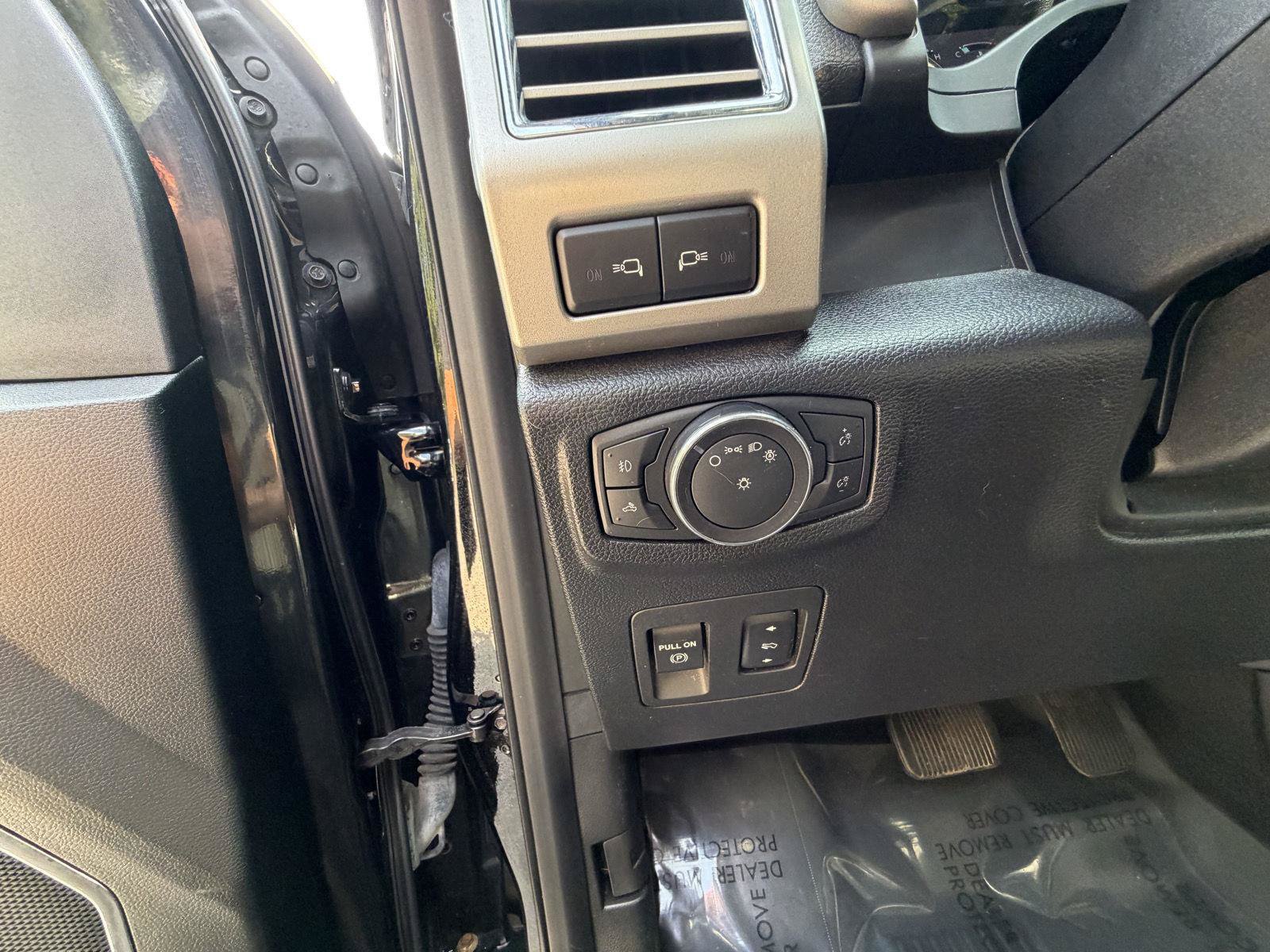 Used 2016 Ford F150 Lariat w/ Equipment Group 501A Mid AWD/4WD image 16