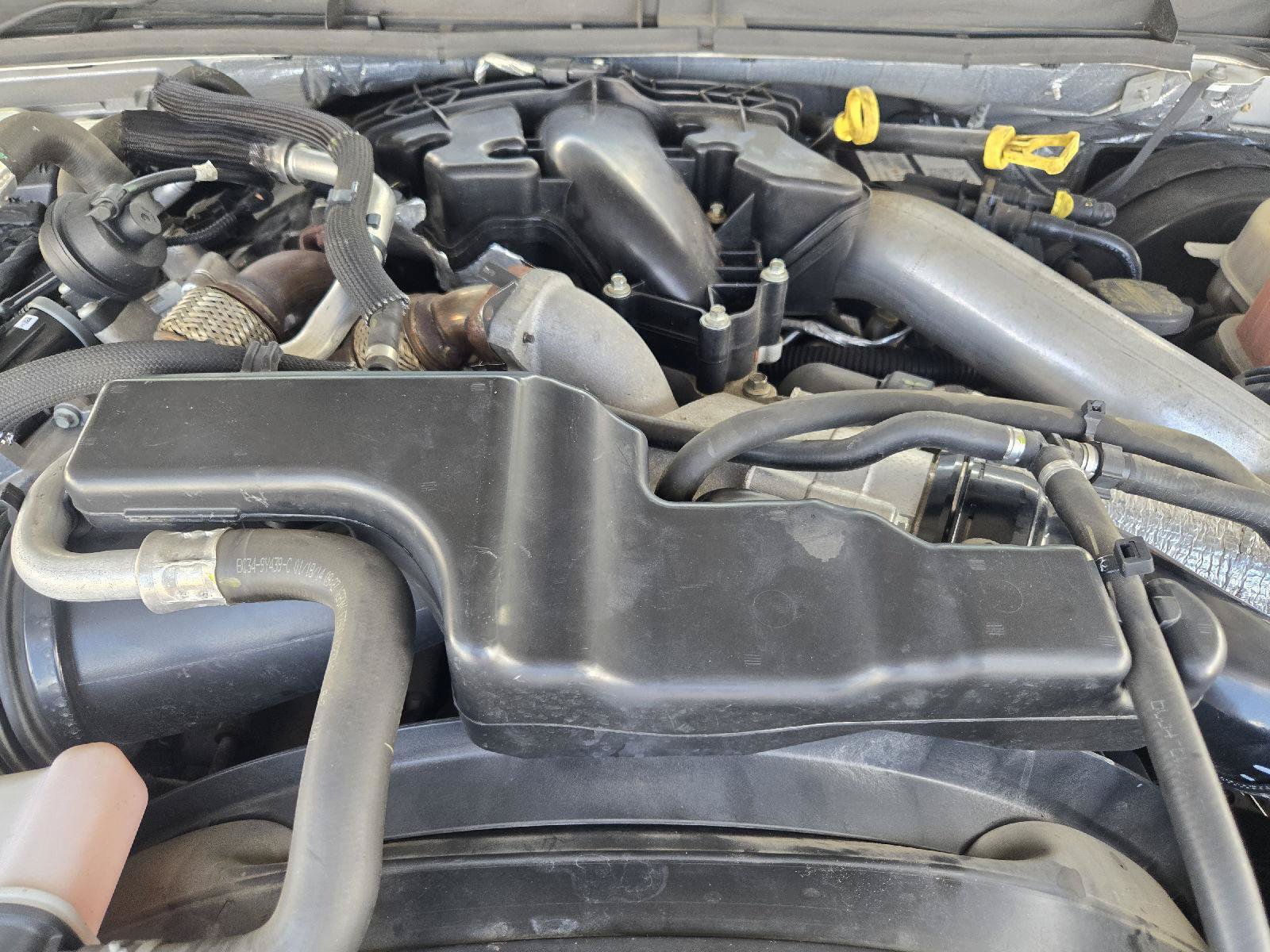 Used 2014 Ford F250 Lariat w/ Lariat Ultimate Package AWD/4WD image 32