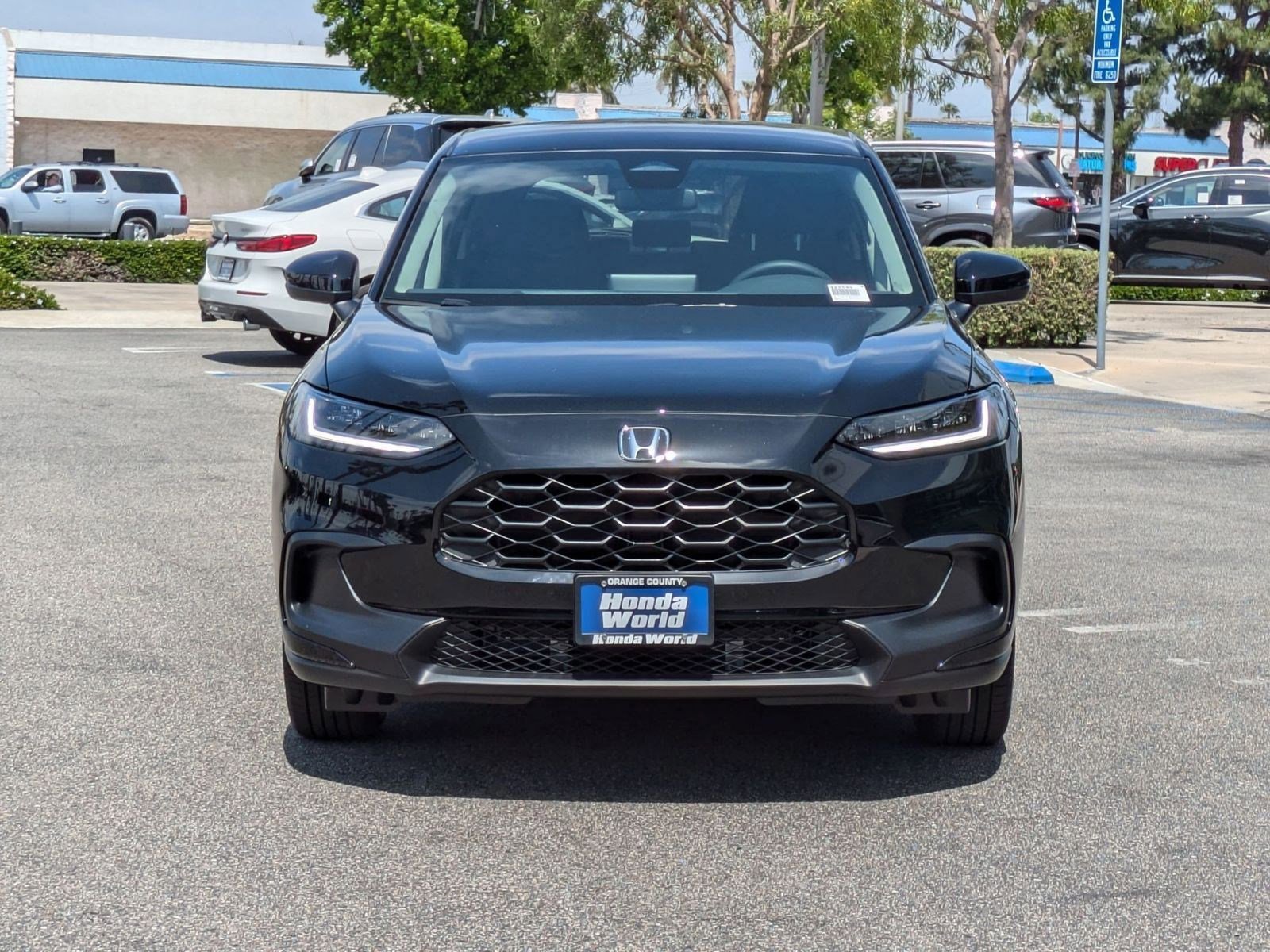 New 2026 Honda HR-V LX image 2