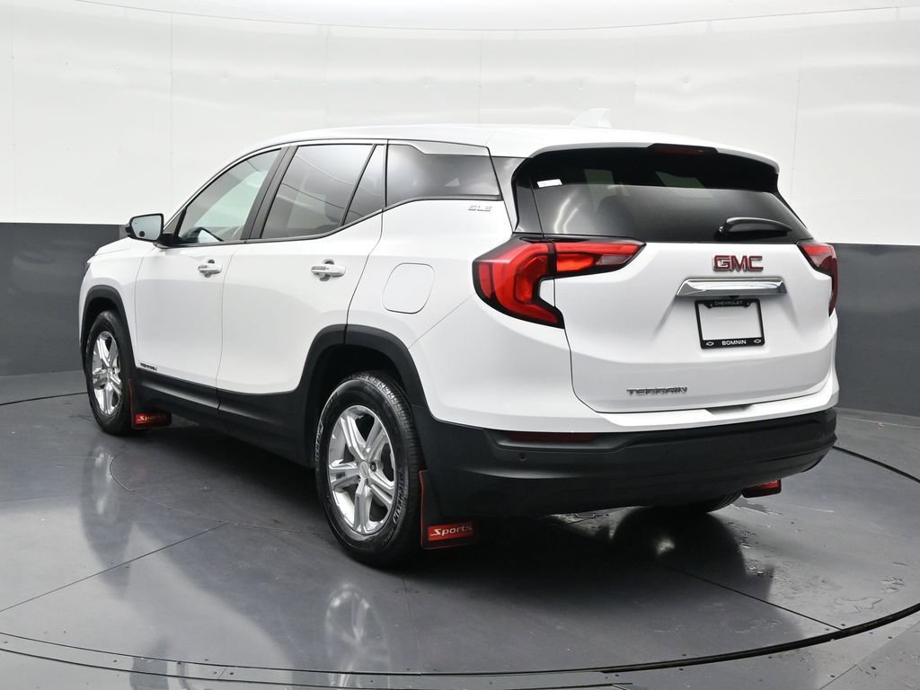 Used 2021 GMC Terrain SLE image 3