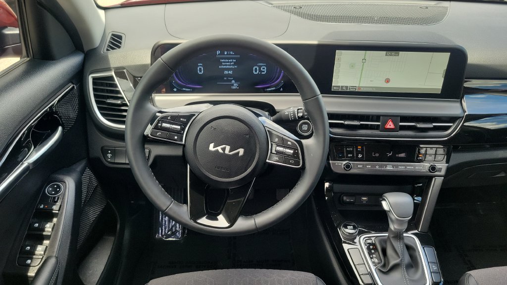 Used 2026 Kia Seltos S FWD image 12