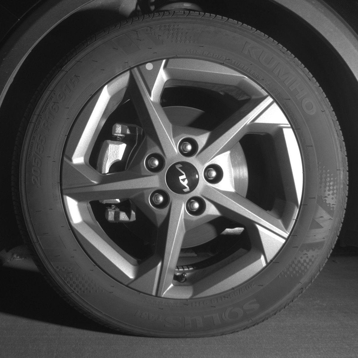 Used 2025 Kia K4 LXS image 12