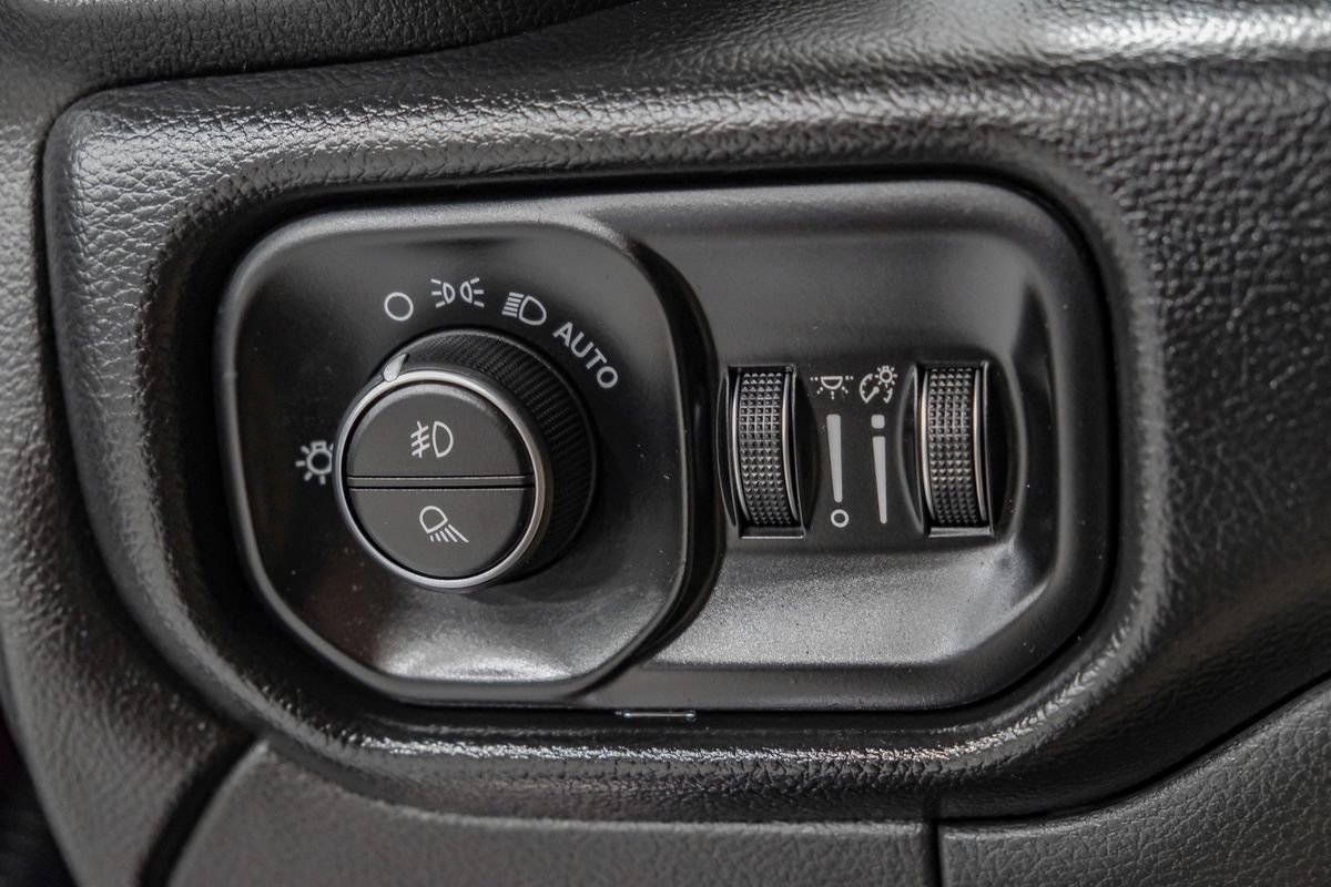 Used 2020 RAM 2500 Laramie image 28