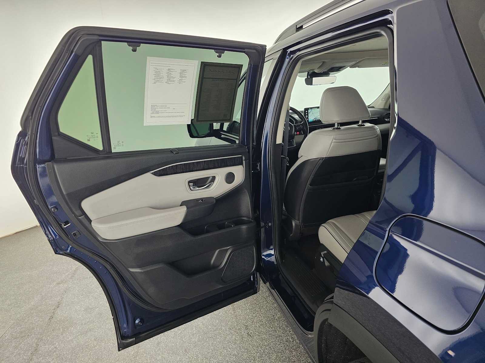 Used 2023 Honda Pilot Elite image 17