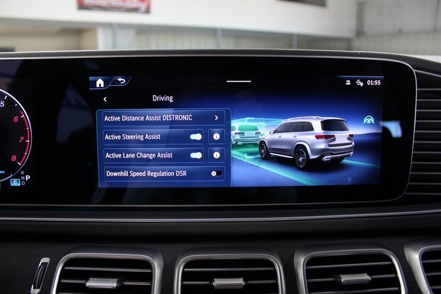 Used 2025 Mercedes-Benz GLS 450 4MATIC image 28