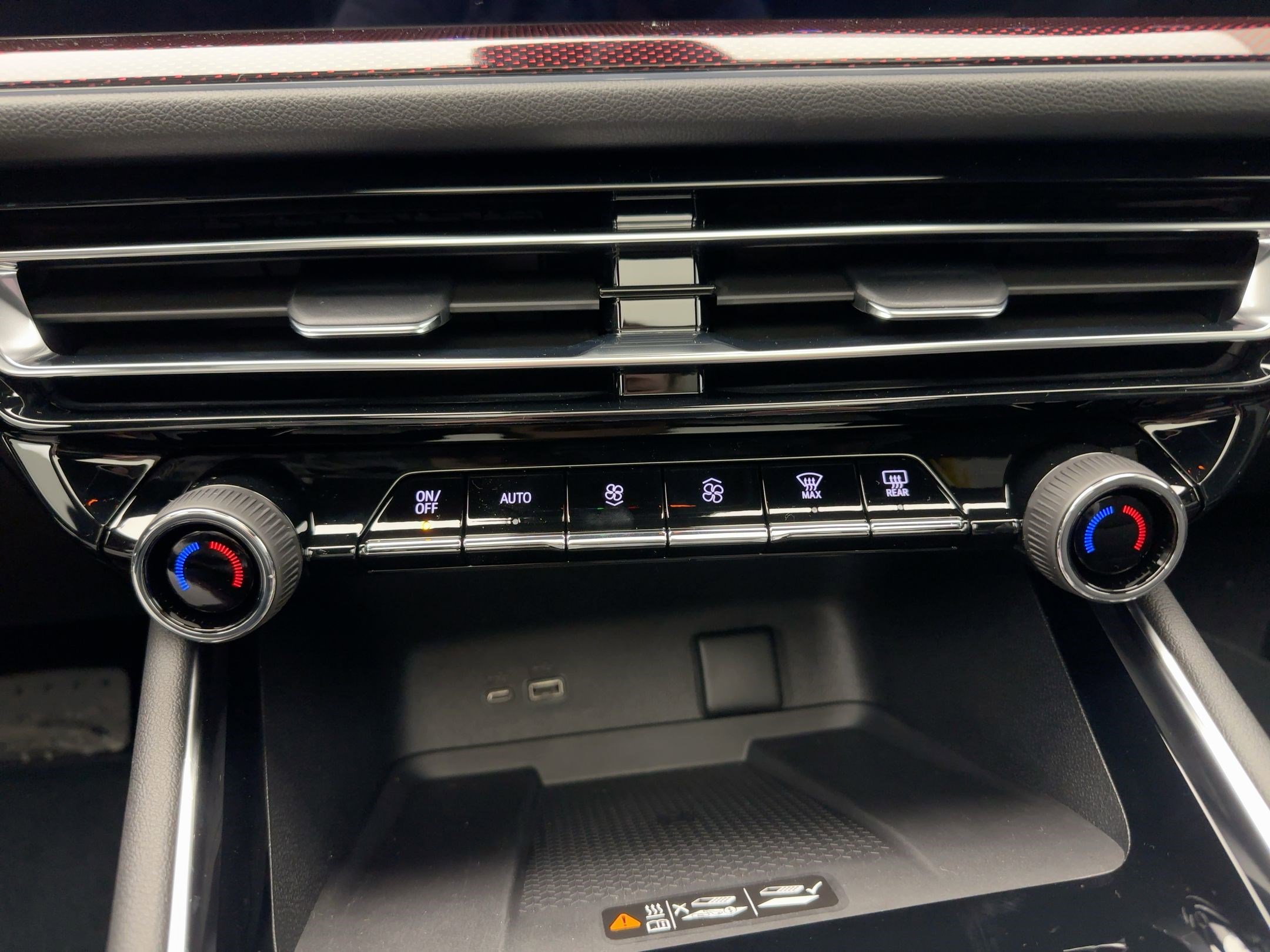 New 2026 Chevrolet Traverse Z71 w/ Driver Confidence Package image 24