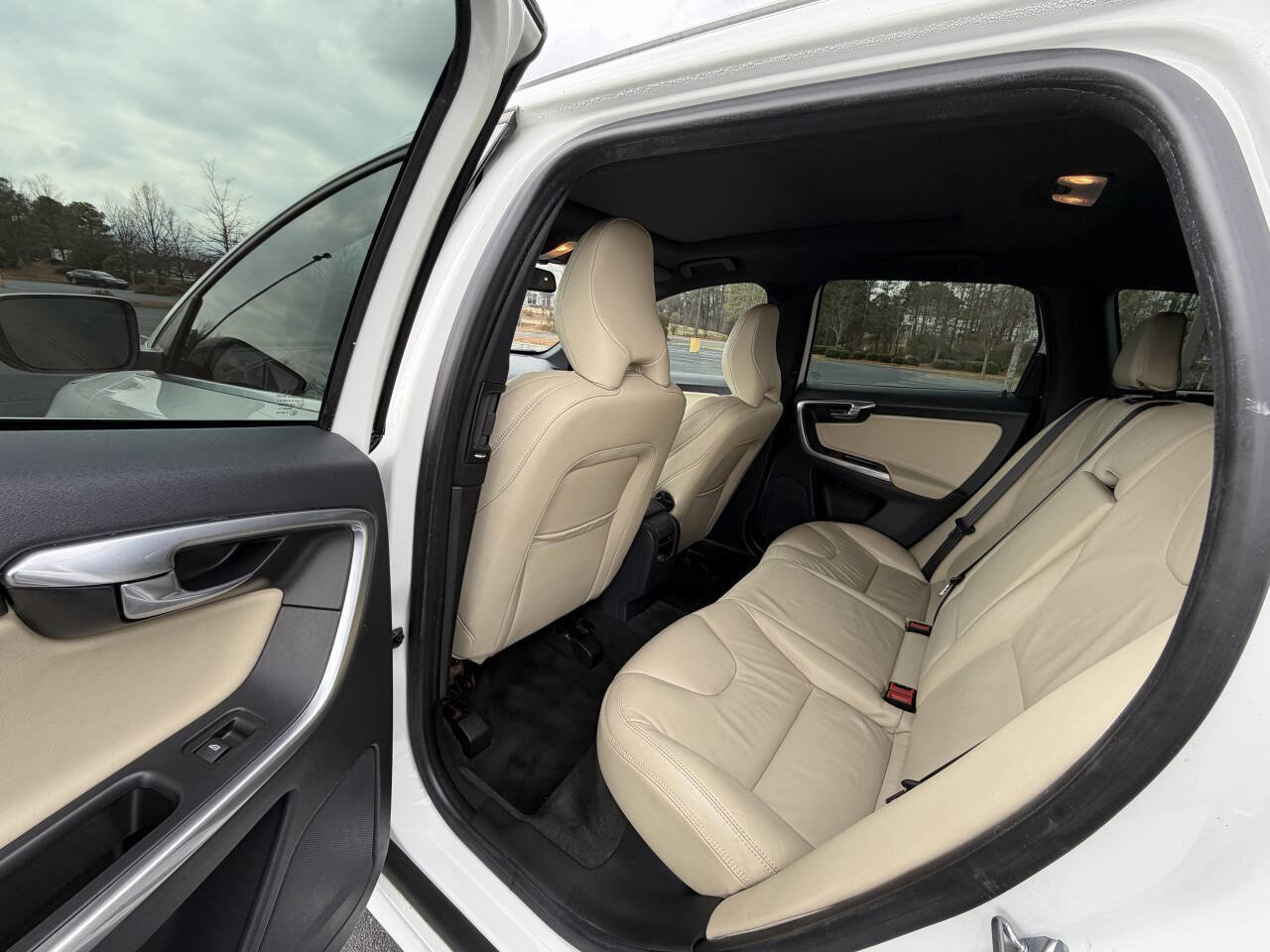 Used 2015 Volvo XC60 T5 Premier Plus FWD image 13