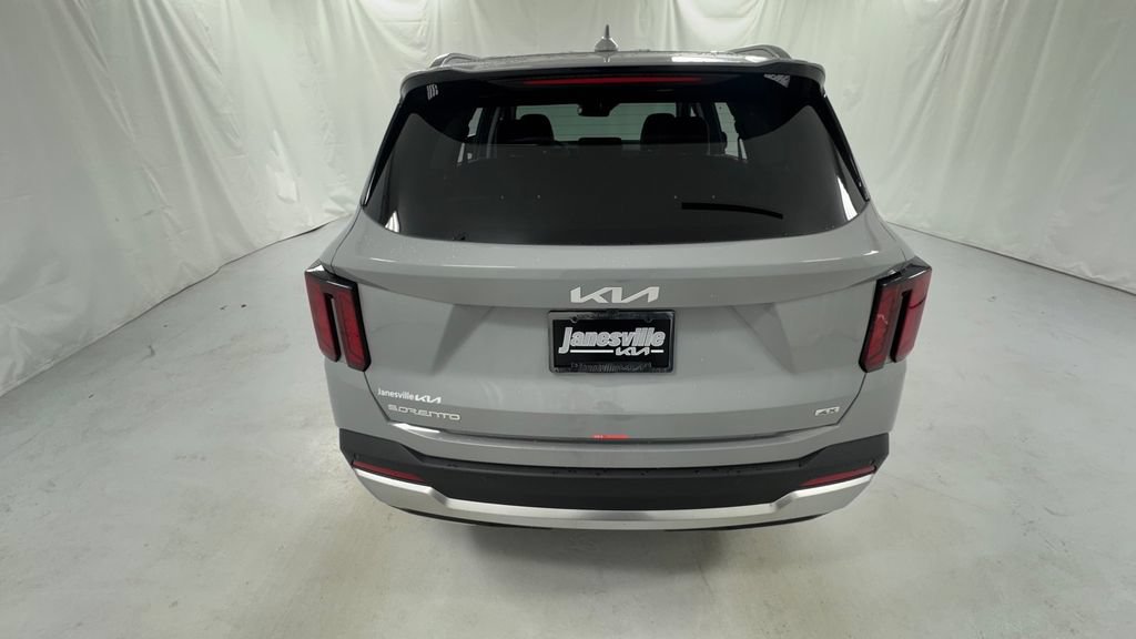New 2026 Kia Sorento S AWD/4WD image 4