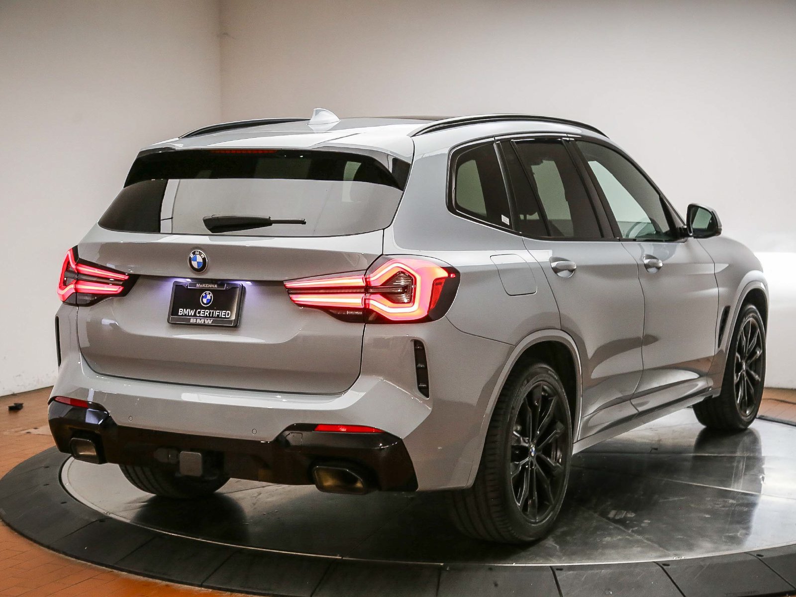Certified 2023 BMW X3 xDrive30i w/ M Sport Package AWD/4WD image 7