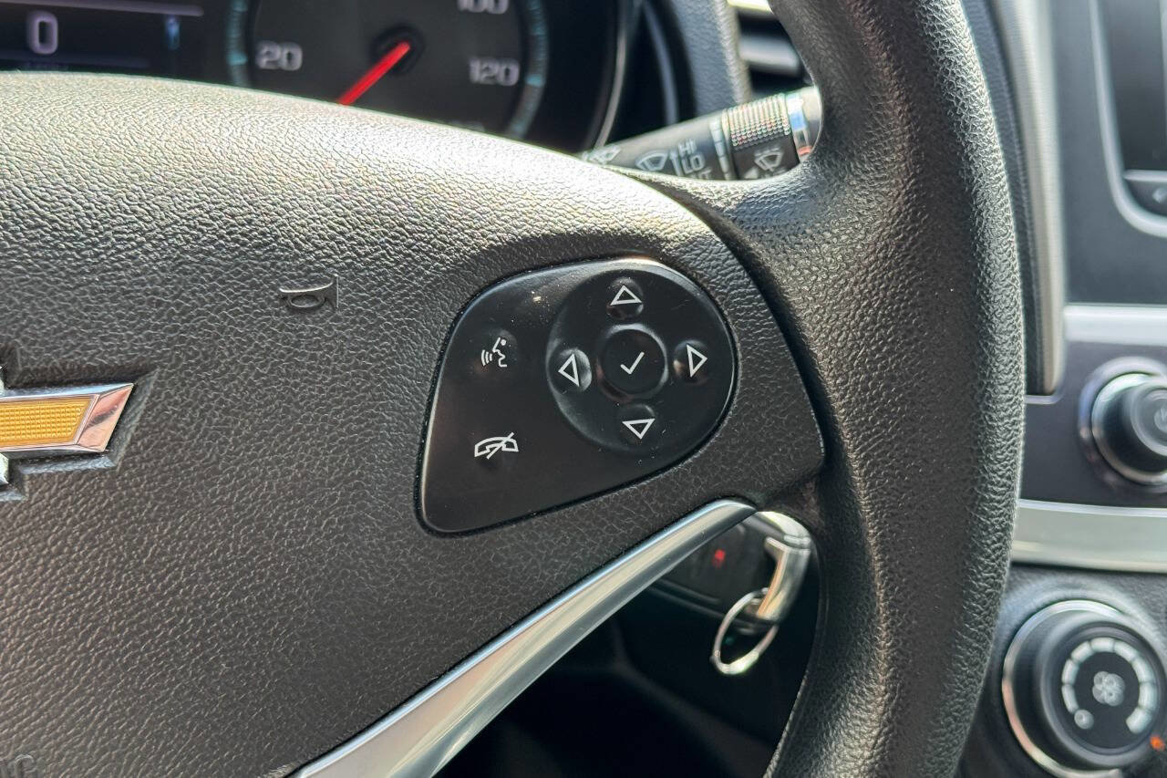 Used 2017 Chevrolet Impala LS image 26