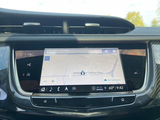 Used 2024 Cadillac XT6 Sport w/ Technology Package image 26