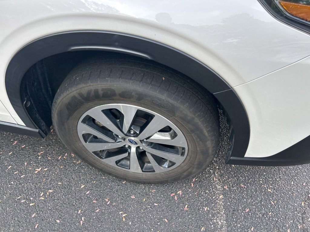 Used 2022 Subaru Outback Premium image 12