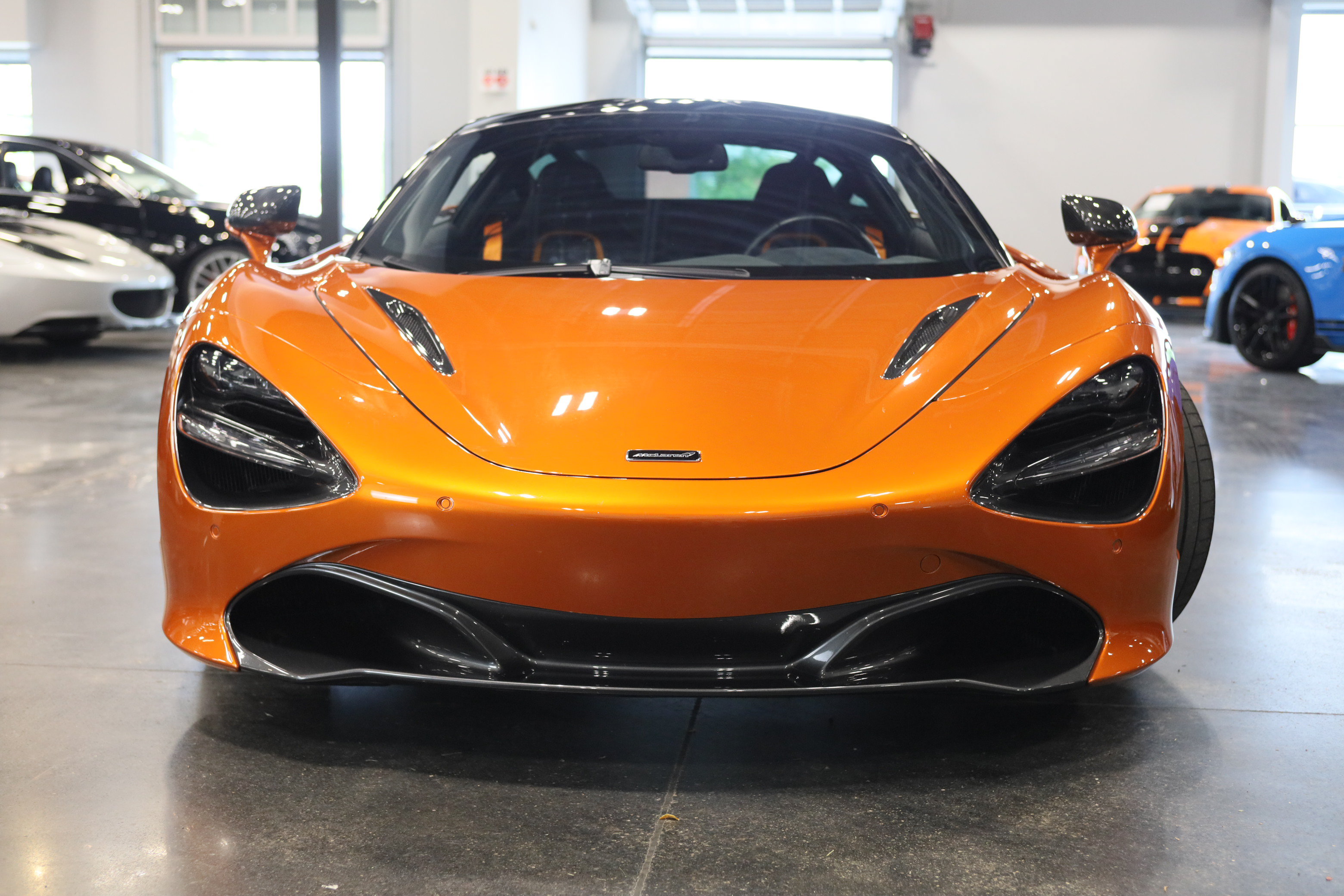 Used 2019 McLaren 720S Performance RWD image 2