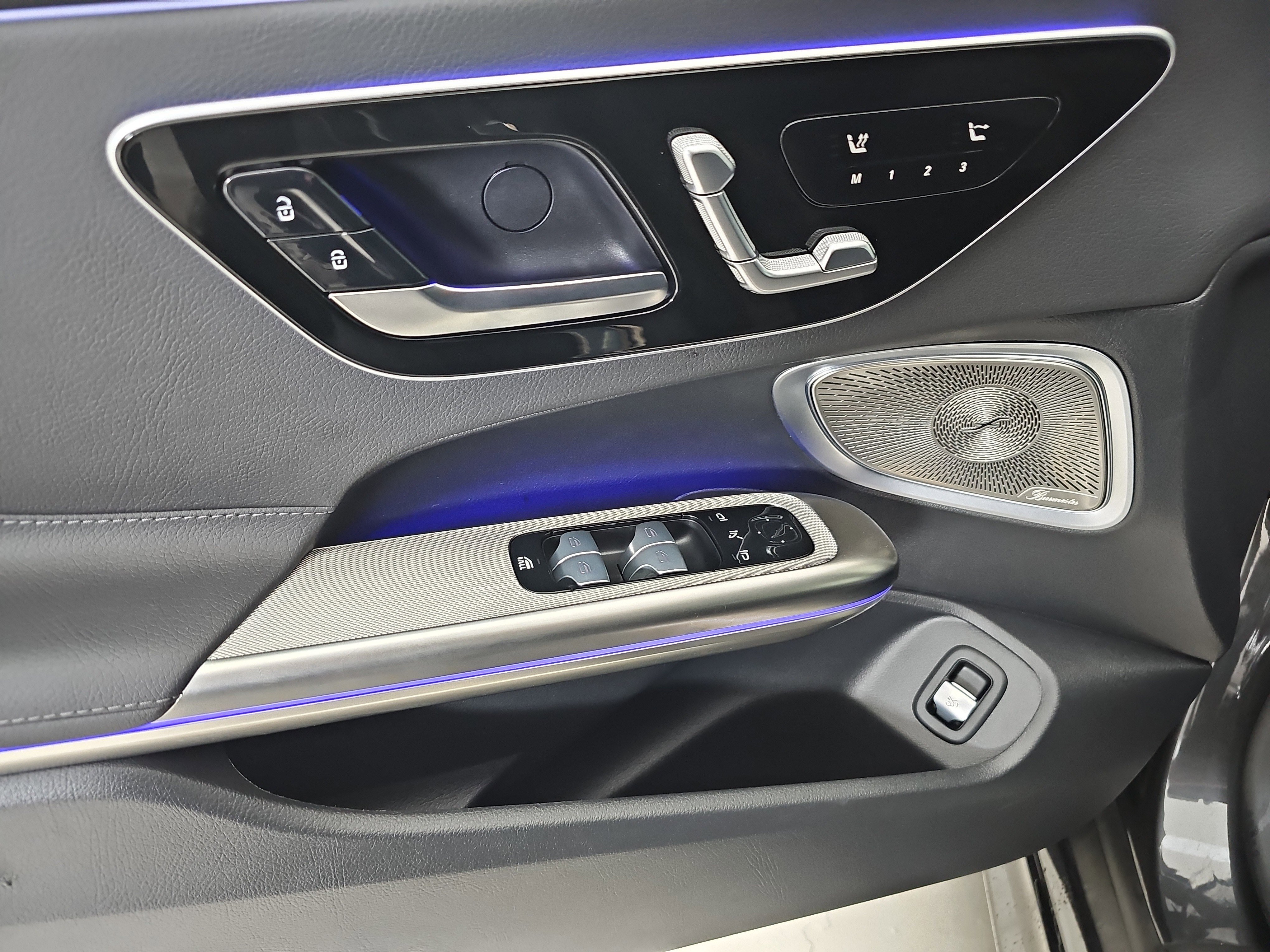 Certified 2024 Mercedes-Benz CLE 300 4MATIC Cabriolet w/ Night Package image 11