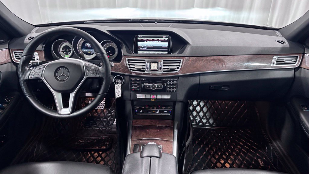 Used 2014 Mercedes-Benz E 350 4MATIC Sedan image 2