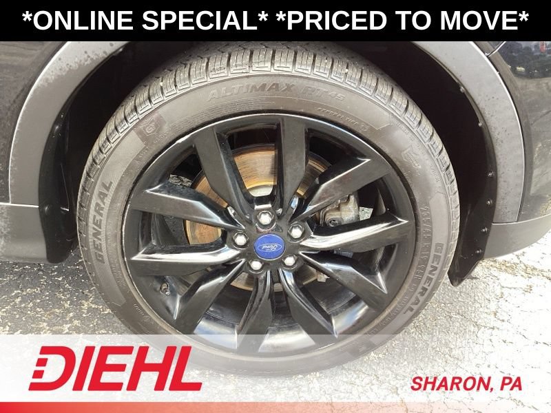 Used 2017 Ford Escape Titanium AWD/4WD image 10
